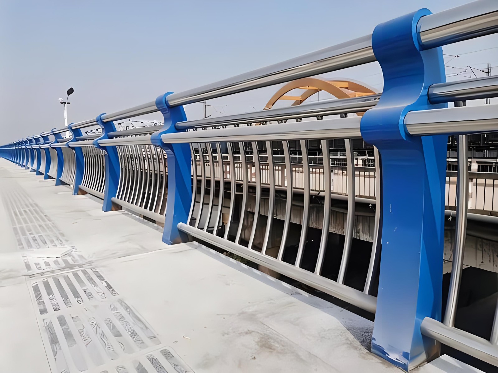 长沙不锈钢复合管护栏制造工艺要求及其重要性
